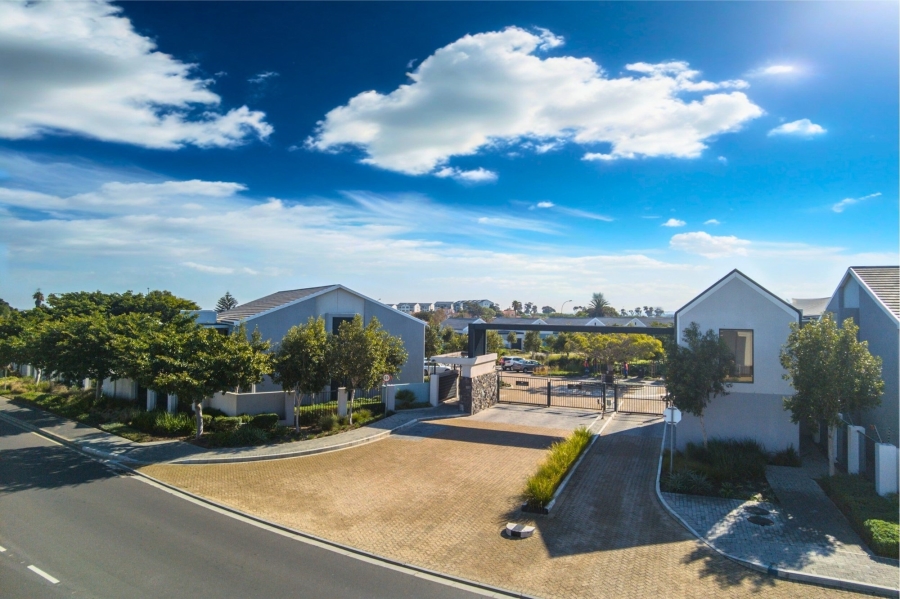 2 Bedroom Property for Sale in Burgundy Estate Western Cape
